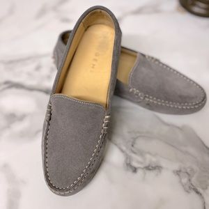 M Gemi driving genuine suede loafers. Medium gray.  Made in Italy sz 38